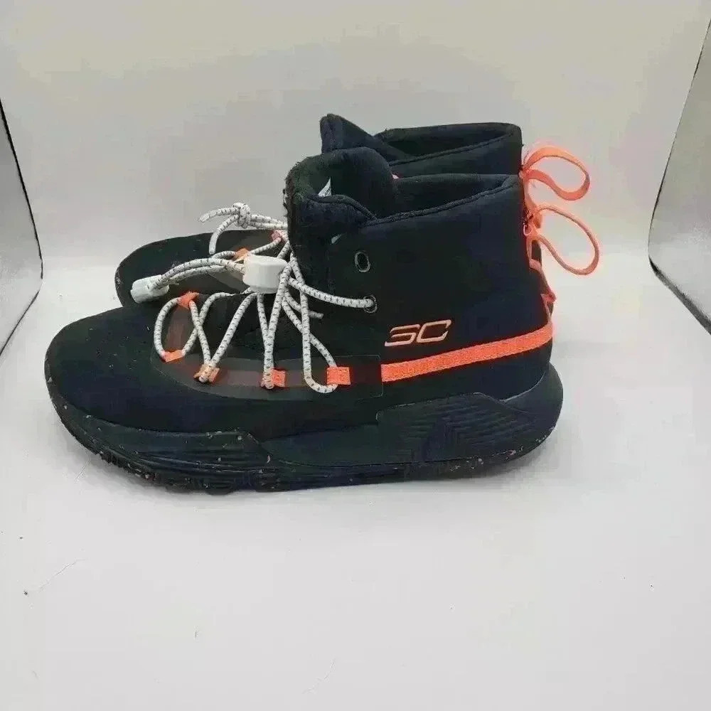 Under Armour SC‎ 3 Zero  II Shoes Youth Size 2Y Basketball Sneakers 3020425-001